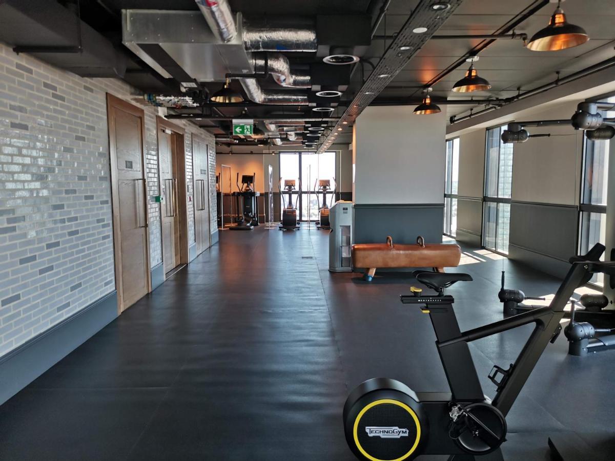 Charles Hope Canary Wharf South Quay ロンドン エクステリア 写真