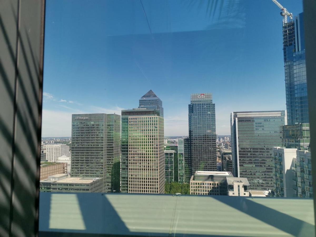 Charles Hope Canary Wharf South Quay ロンドン エクステリア 写真