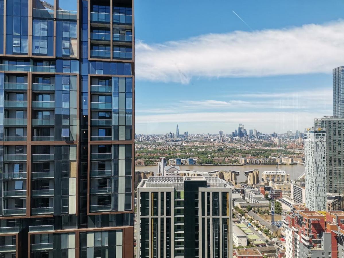 Charles Hope Canary Wharf South Quay ロンドン エクステリア 写真